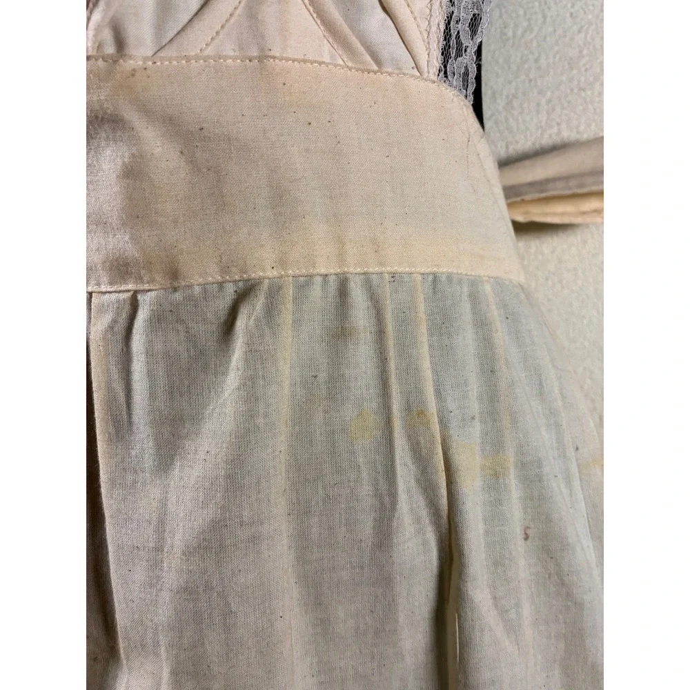 Unbranded Quilted Apron Women OS Cream Fair Cathedral Window Lace Trim Vintage
